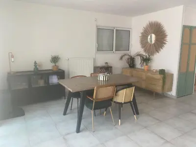 Coin salon dans l'établissement Maison 2 chambres