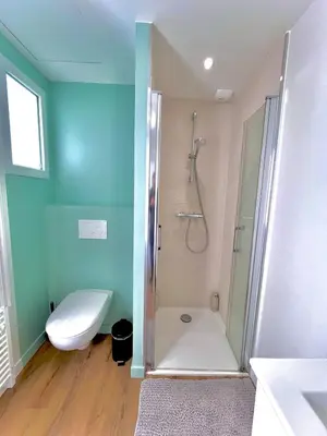Salle de bains dans l'établissement L'atelier Azur - T2 Saint-Nazaire
