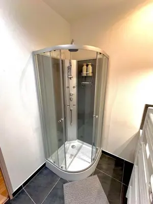 Salle de bains dans l'établissement La Palmeraie - T2 Saint-Nazaire