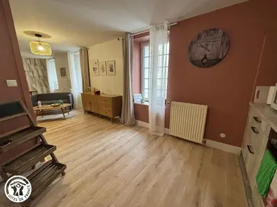 Plan de l'établissement Maison de ville au cœur des Essarts - FR-1-426-610