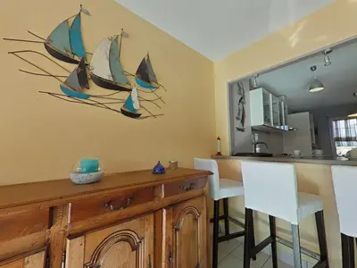 Cuisine ou kitchenette dans l'établissement SG000-015 Mais 4 pièces 7 couchages SAINT GILLES CROIX DE VIE