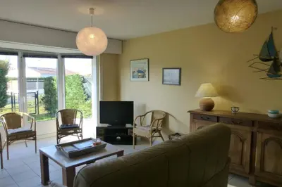 Télévision ou salle de divertissement dans l'établissement SG000-015 Mais 4 pièces 7 couchages SAINT GILLES CROIX DE VIE