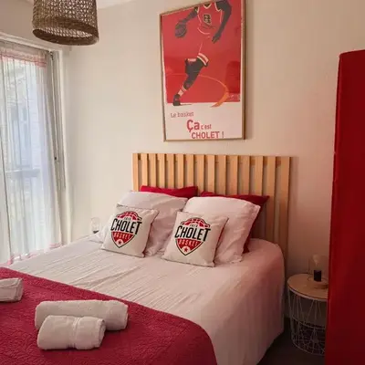 AU CHOLETAIS T2-50m2 - Déco originale - 20mn Puydufou