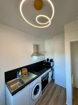 Cuisine ou kitchenette dans l'établissement Paul Bert#4 - Newly renovated 2-bedroom apartment near Chantiers