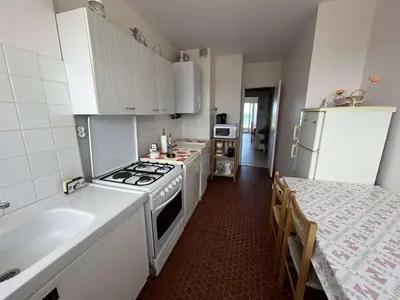 Cuisine ou kitchenette dans l'établissement SJ765-032 - Appart 3 pièces 6 couchages SAINT JEAN DE MONTS