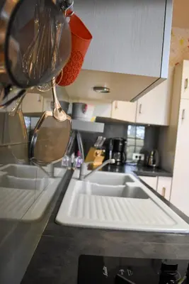 Cuisine ou kitchenette dans l'établissement Gîte Nolan