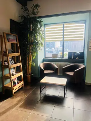 Coin salon dans l'établissement Hôtel de Bretagne