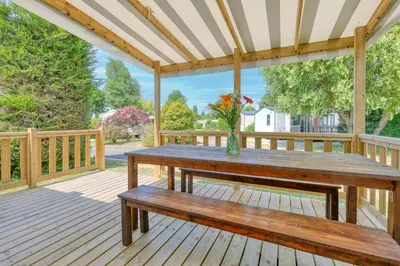Balcon ou terrasse dans l'établissement Camping Le Village de la Mer
