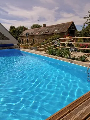 Piscine de l'établissement Chambre d'Hôte La Boulière ou située à proximité