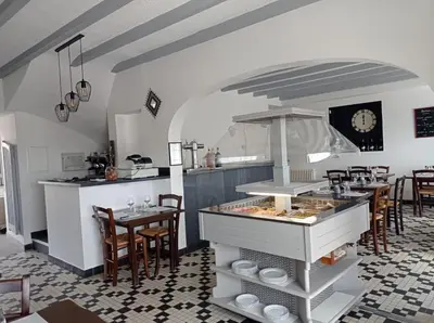 Cuisine ou kitchenette dans l'établissement Auberge Armoricaine