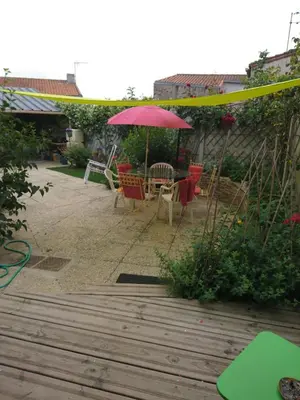 Jardin de l'établissement Maison De Village