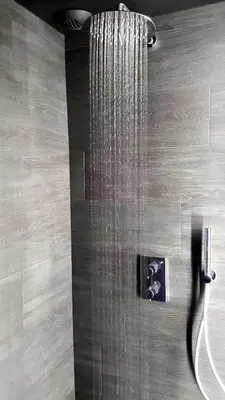 Salle de bains dans l'établissement Le Clair Obscur