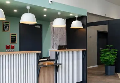 Hall ou réception de l'établissement B&B HOTEL Saint-Nazaire Pornichet