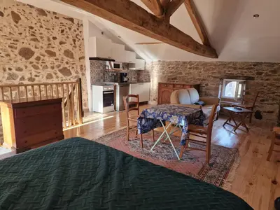 Cuisine ou kitchenette dans l'établissement Gites De La Brunière
