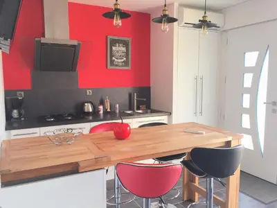 Cuisine ou kitchenette dans l'établissement Maison Landreau