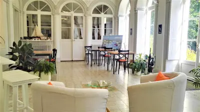 Coin salon dans l'établissement Domaine du Plessis Grimaud
