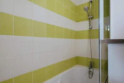 Salle de bains dans l'établissement Résidence Pierre & Vacances Le Domaine du Bois de la Grée