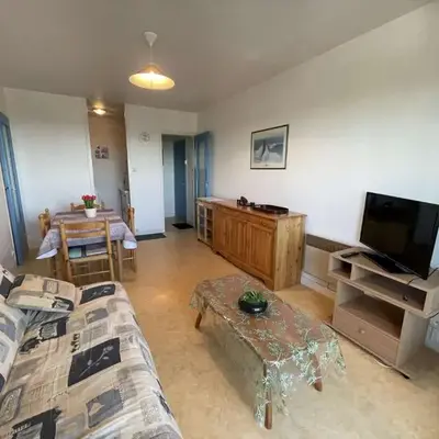 Appartement cosy proche plage avec balcon et vue mer - FR-1-224C-48