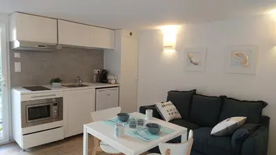 Cuisine ou kitchenette dans l'établissement Nos Îles