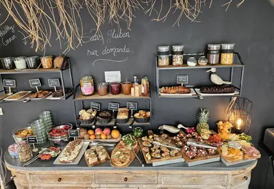 Nourriture dans l'hôtel ou à proximité