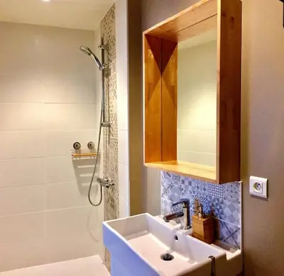 Salle de bains dans l'établissement Appartement centre, Parking 100m