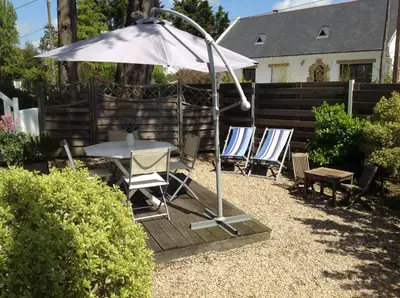 Jardin de l'établissement Villa Aiguemarine
