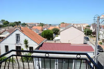 Balcon ou terrasse dans l'établissement Logis Le Petit Trianon