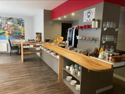 Nourriture dans l'hôtel ou à proximité