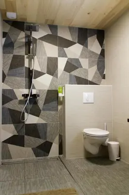Salle de bains dans l'établissement Le Puy Carmin - Chambre d'hôtes avec jacuzzi
