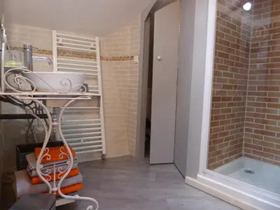 Salle de bains dans l'établissement La petite Vallee