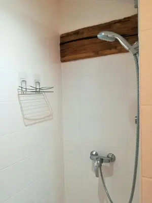 Salle de bains dans l'établissement Gites de la noue