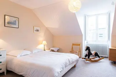 Un ou plusieurs lits dans un hébergement de l'établissement Chambres Saint Donatien