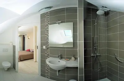 Salle de bains dans l'établissement Les 3 Vallées