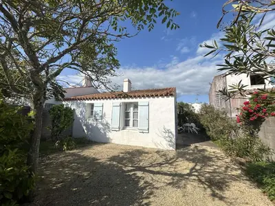 Jardin de l'établissement Maison plain pied avec jardin, proche plage et commerces, calme et tout équipé, Noirmoutier-en-l'Île - FR-1-224B-607