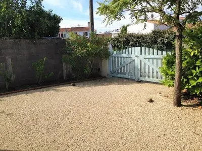 Jardin de l'établissement Maison plain pied avec jardin, proche plage et commerces, calme et tout équipé, Noirmoutier-en-l'Île - FR-1-224B-607