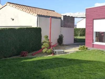 Jardin de l'établissement La cabane du Bonheur