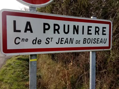 Certificat, récompense, panneau ou autre document affiché dans l'établissement Boizen