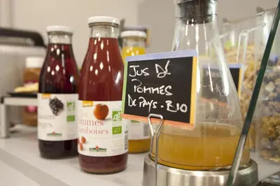 Nourriture dans l'hôtel ou à proximité