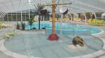 Piscine de l'établissement Camping Le Bois Verdon ou située à proximité