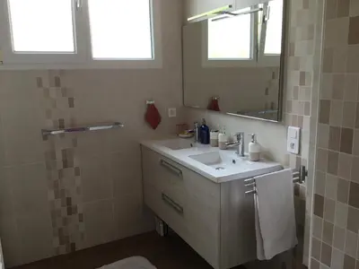 Salle de bains dans l'établissement Maison de vacances à St JEAN DE MONTS