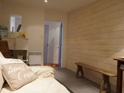Un ou plusieurs lits dans un hébergement de l'établissement Maison de plain-pied avec cour, proche plage et commerces - 4 couchages, Noirmoutier-en-l'Île - FR-1-224B-675
