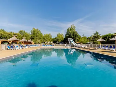 Piscine de l'établissement Camping Les Demoiselles ou située à proximité