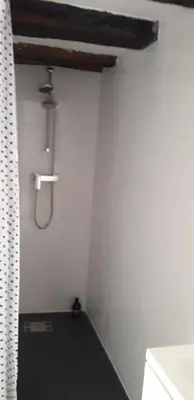 Salle de bains dans l'établissement au fabuleux festin