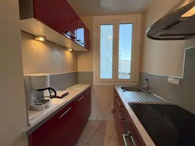 Cuisine ou kitchenette dans l'établissement Appart moderne 2 pièces face océan - Saint Jean de Monts - FR-1-224C-68
