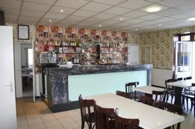 Salon ou bar de l'établissement Hôtel du Marché