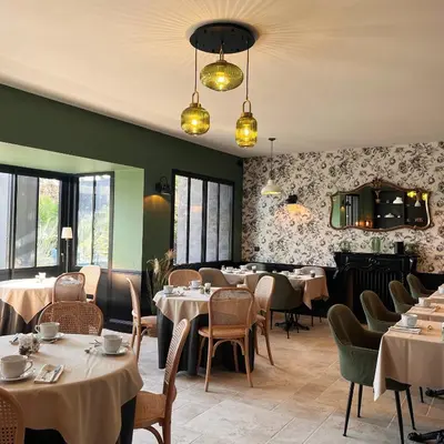 Restaurant ou autre lieu de restauration dans l'établissement Hotel de Charme Le Sud Bretagne