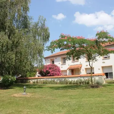 Clos Du Marais