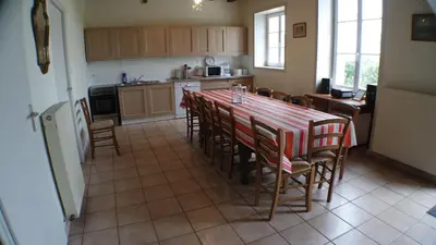 Cuisine ou kitchenette dans l'établissement Le Beugnon