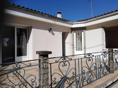 Balcon ou terrasse dans l'établissement Entre mûres et châtaignes