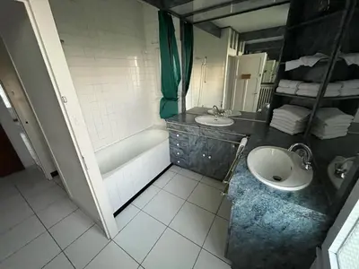 Salle de bains dans l'établissement Entre mûres et châtaignes